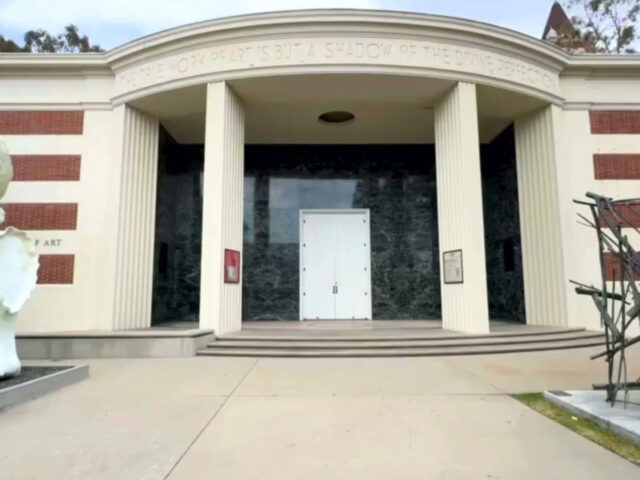 USC Welcome Week at Fisher Museum